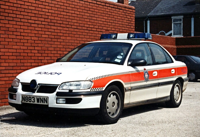 1995 Vauxhall Omega