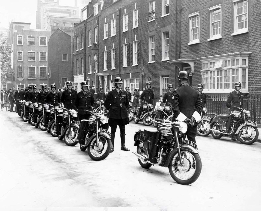 1965 Buckingham Place
