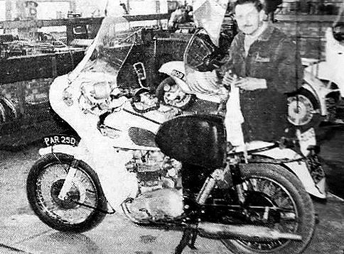 1966 Herts HQ Workshop Stanborough _Triumph 6T PAR 25D Bob Gibson mechanic
