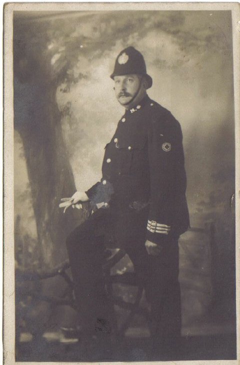 Margate Borough - Constable Alfred George Whybourn
born 1867 died in 1928
Nikki would like to hear from anyone that has any information about George who was her Grandfather
Submitted by Nikky Warden moonwolf.nikky@btopenworld.com
Keywords: Margate Officer