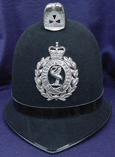 Liverpool City Police Coxcomb Helmet
Photograph submitted by Alan Leitch
Keywords: Liverpool City Headwear