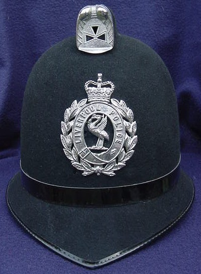 Liverpool City Police Coxcomb Helmet
Photograph submitted by Alan Leitch
Keywords: Liverpool City Headwear