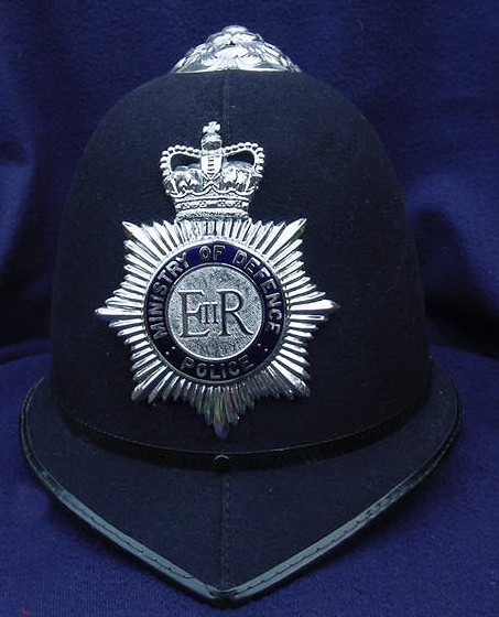 Ministry of Defence Rose top helmet
Submitted by Alan Leitch
Keywords: Ministry Defence Headwear