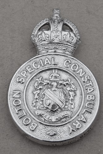 Special Constabulary KC Cap Badge solid center
Special Constabulary KC Cap Badge solid center. Button hole and slider fixing. Submitted by: Garry Farmer
