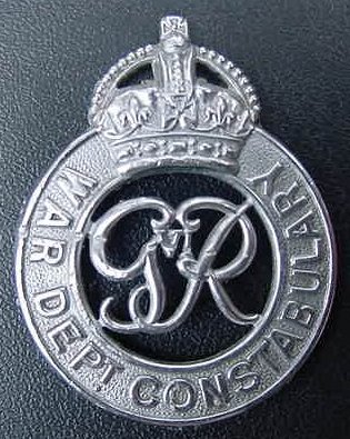 War Department Constabulary Cap Badge King George VI
Photograph submitted by Alan Leich
Keywords: CB War Department