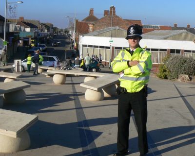 Lincolnshire Police Constable 1175
Photograph taken Mablethorpe 16 Sep 2007
by Susan Treversh
Keywords: Officers Lincolnshire 1175