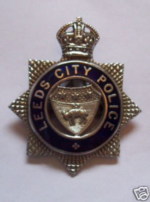 Leeds City Police KC Cap Badge
