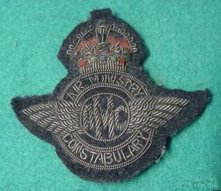 Air Ministry Bullion Cap Badge KC
Keywords: Air Ministry Bullion Cap Badge KC