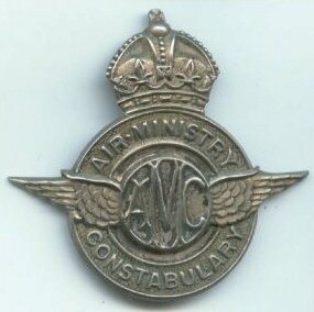 Air Ministry Cap Badge KC
Keywords: Air Ministry Cap Badge KC