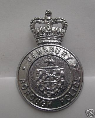 Dewsbury Borough Police. Cap Badge. Solid. QC
Keywords: Dewsbury CB
