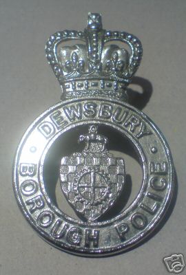 Dewsbury Borough Police. Cap Badge. Voided. QC
Keywords: Dewsbury CB 