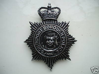 Southport Borough Police. Helmet Plate Black. QC
Keywords: Southport HP