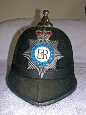 Humberside Police. Helmet. Enamelled Plate. QC
Keywords: Humberside Headwear