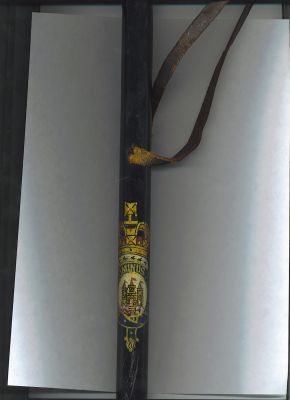 Edinburgh City Police Mounted Unit Truncheon
The truncheon is two feet long.
Keywords: Truncheons Edinburgh