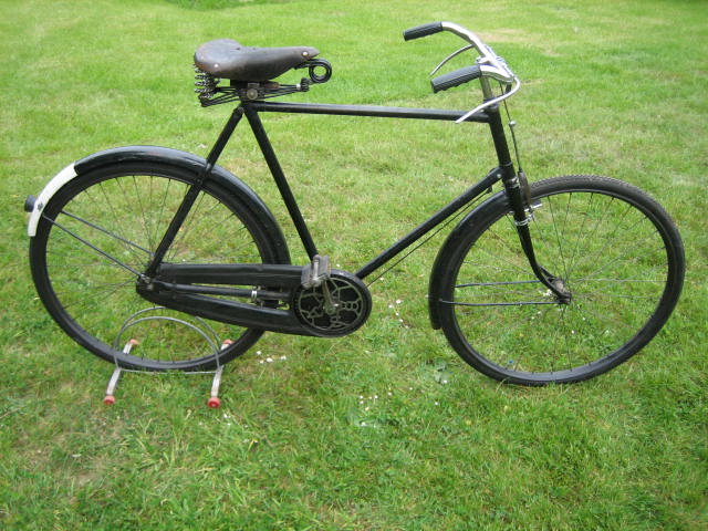 1930,s Police bicycle
Keywords: bicycle Vehicles