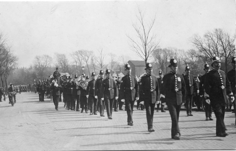 BIRMINGHAM CITY POLICE FUNERAL PROCESSION
No further info unfortunately
