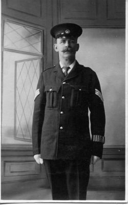 BRISTOL POLICE SPECIAL CONSTABULARY, SGT. ALBERT V PRIDDY (1916)
Keywords: Bristol Officer