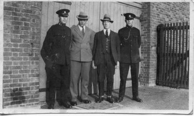 CANTERBURY SPECIAL CONSTABULARY
Group named as follows (L - R)
PC 67 Turminger; Canterbury Special Constabulary
Detective Perch; Kent County Constabulary
no name
PC Skinner; Canterbury Special Constabulary
