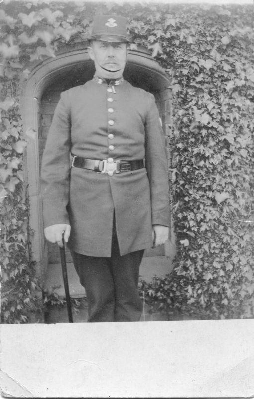 CHESHIRE CONSTABULARY, PC CHARLES EDWARD DUTTON
This officer apparently served in Wilmslow and Henbury
