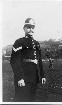 GLAMORGANSHIRE CONSTABULARY, A/Sgt H158
Photo taken 1930.
Photo taken at Penclawdd Football field
