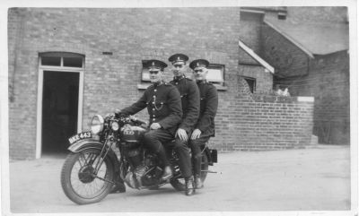 KENT CONSTABULARY, PC'S 529; 472; 277
No location on this photo and I am not sure if this is a police bike or a private one.
The bike (BKE 443) is a BSA 'V' twin.
