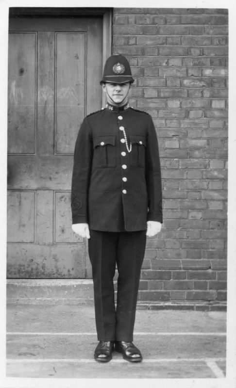 KENT COUNTY CONSTABULARY, PC 454 (MORRISH)(1933)
Card says on the back 'Maidstone Barracks 1933'
