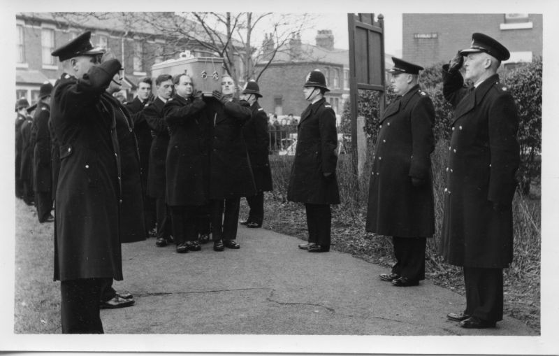 LANCASHIRE CONSTABULARY, FUNERAL OF PC David Colin BROWN -2
Photo copyright Lancashire Evening news.
