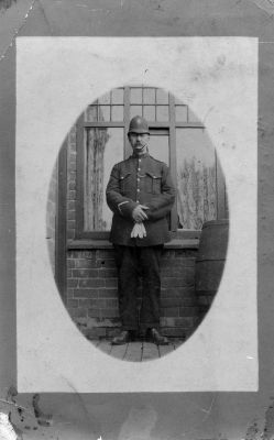 LEICESTERSHIRE CONSTABULARY (PC 828)
Card dated 21/August/1913, posted from Anstey.
