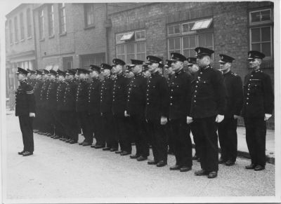 LUTON COUNTY BOROUGH POLICE
Photo marked 'Luton News'
Group includes War Reserve Constables
