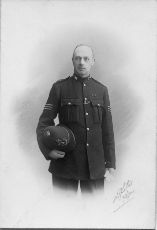 METROPOLITIAN POLICE DEVONPORT DIVISION 3, PS 11 GEORGE BARDLE
WEARING 1911 CORONATION MEDAL
