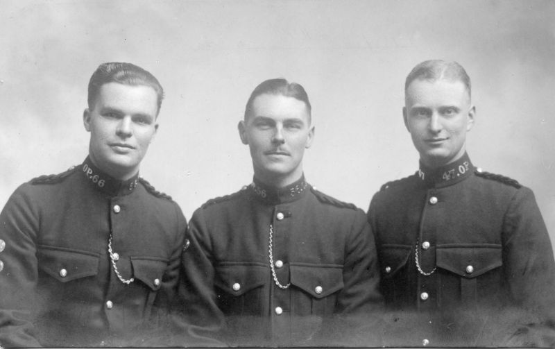 OXFORD CITY POLICE GROUP DATED 1935
A group of three named police officers, unfortunately I am not able to match the numbers with the names.
The numbers are (L-R) 66OP; 56OP; 47OP
The names are given as:
Frank Bucknall, Geoffrey Thrasher, and Georgr Miller.
