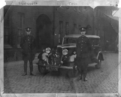 SUNDERLAND BOROUGH POLICE, SILKSWORTH
Photo is shown as the 'Silksworth Task Force'.
