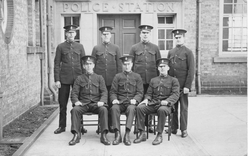 WEST RIDING CONSTABULARY
Possibly taken at Wakefield
Postcard dates from 1913 - 1929
Four of the PC's are wearing an 'R' instead of a number.
Possibly for 'reserve' or maybe 'recruit'.
