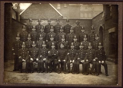 WEST RIDING CONSTABULARY, GROUP(POSS. EDWARDIAN)
Keywords: WestRiding West Riding Officer