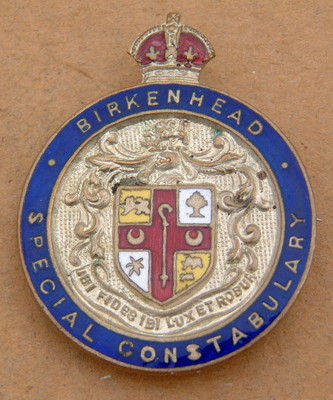 Birkenhead Borough Police Special Constable Lapel Badge
Gilding metal and enamel Lapel badge with Half moon fixing
Keywords: Birkenhead Special Lapel