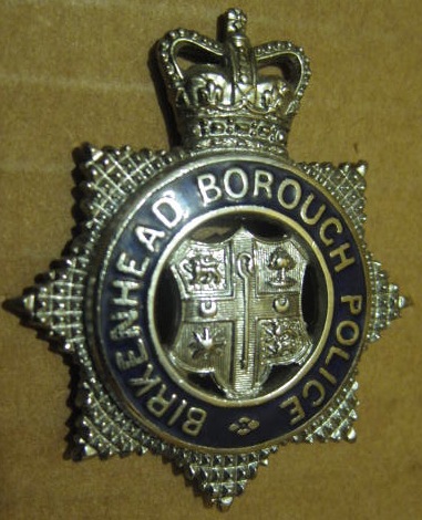 Cap Badge Inspectors QC Enamel and White Metal
Keywords: Birkenhead Cap Badge Inspector Crown enamel