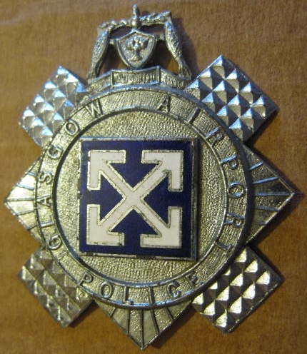 Cap Badge Glasgow Airport Police
The 2nd type cap badge Chrome and Enamel worn until 1974 when it was disbanded
Keywords: Glasgow Airport
