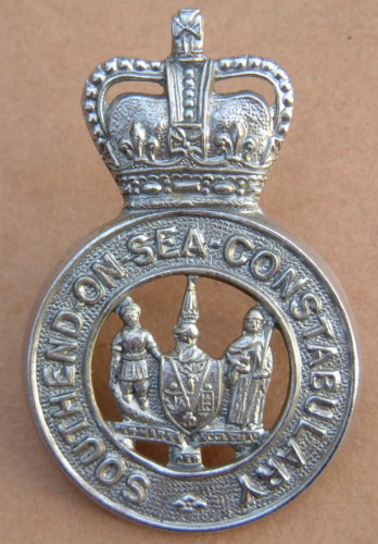 Cap Badge Southend-on-Sea 
QC Chrome Cap Badge with Copper Fixing lugs
Keywords: Cap Southend-onSea QC