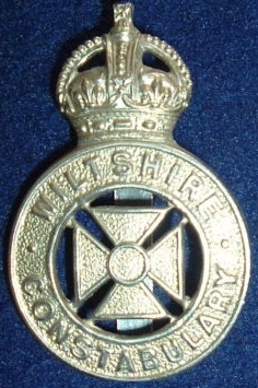 Cap Badge KC World War I period White Metal
Keywords: Badge Wiltshire Constabulary