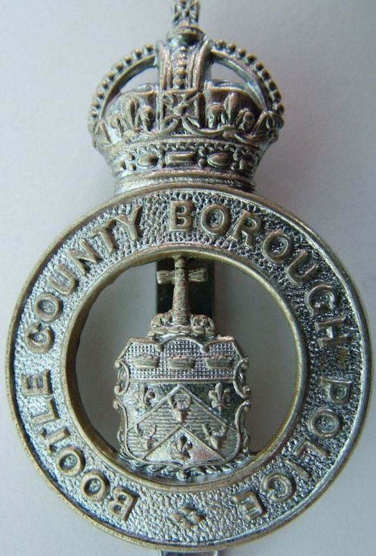 Cap Badge Chrome KC 
PC's & Sgts Cap badge worn pre 1953
Keywords: Bootle Cap Badge Crown