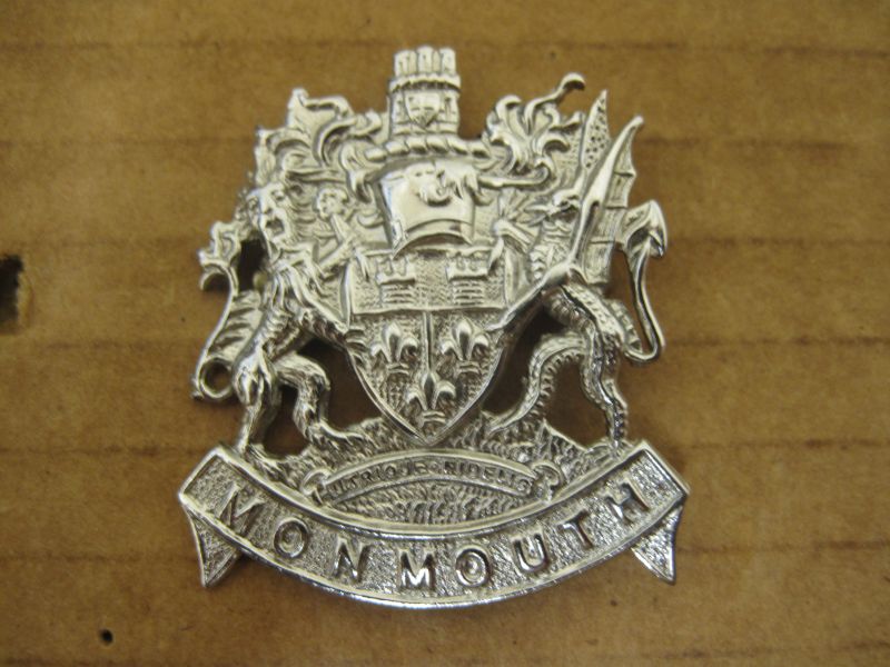 Monmouth Constabulary Epaulette Badge 
Chrome Epaulette Badge with pin-back fastening
Keywords: Epaulette Badge Monmouth