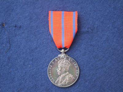 George V Coronation Medal issued to Scottish Police Officers - face
Keywords: Scotland Medal