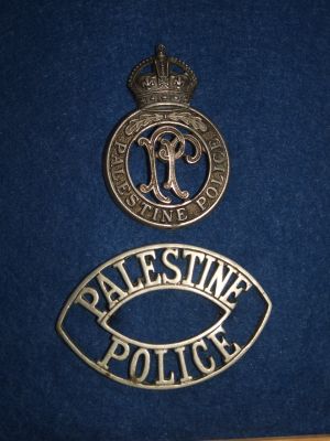 Palestine Police Cap Badge CD
Cap Badge with shoulder titles
Keywords: Palestine CB CD