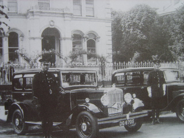 Glos Police Motor Patrol, Cheltenham HQ, 1932
Keywords: Gloucestershire