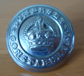 Somerset Constabulary KC Tunic Button
Somerset Constabulary Kings Crown chrome tunic button
Keywords: Somerset