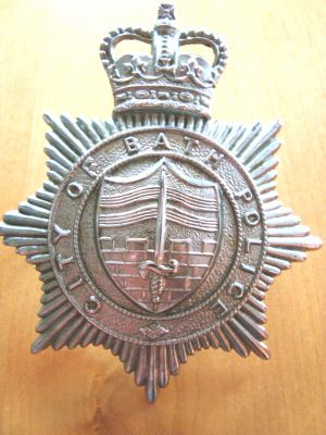Bath Police cap badge
City of Bath Police chrome QC cap badge
Keywords: Bath