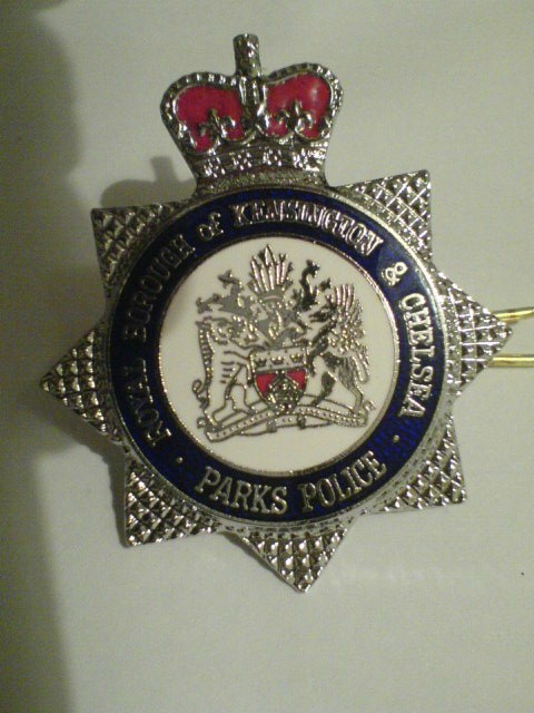 Royal Borough Of Kensington And Chelsea Parks Police Cap Badge
Keywords: Cap_Badges Kensington Chelsea Parks